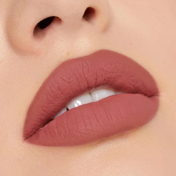 "Stassie" Matte Lip Kit - Picture 15 of 16